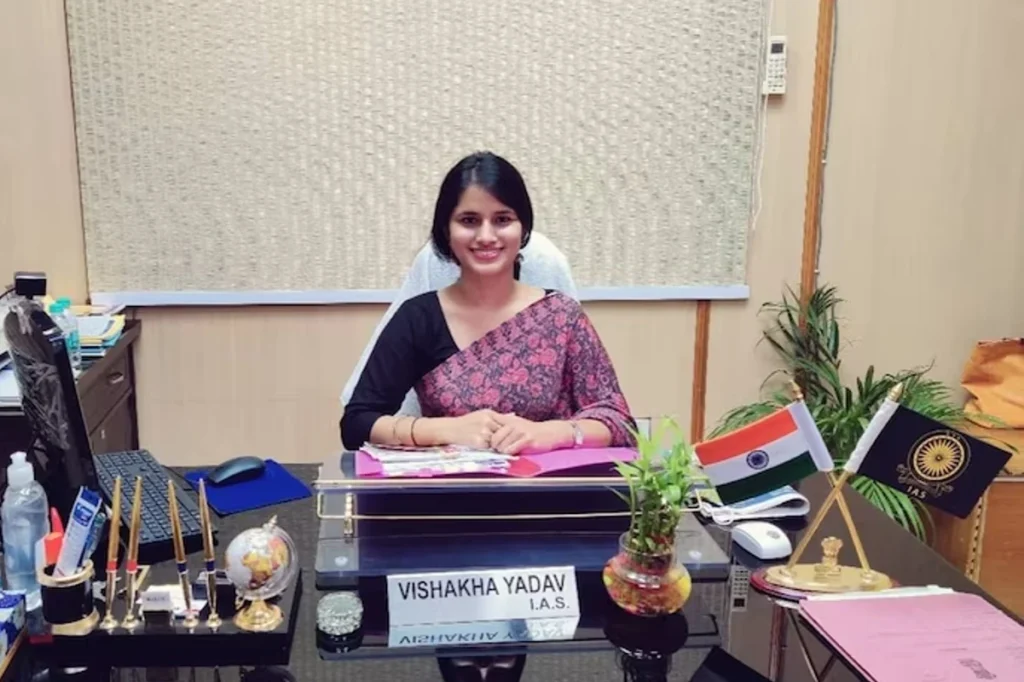 IAS Officer Visakha Yadav