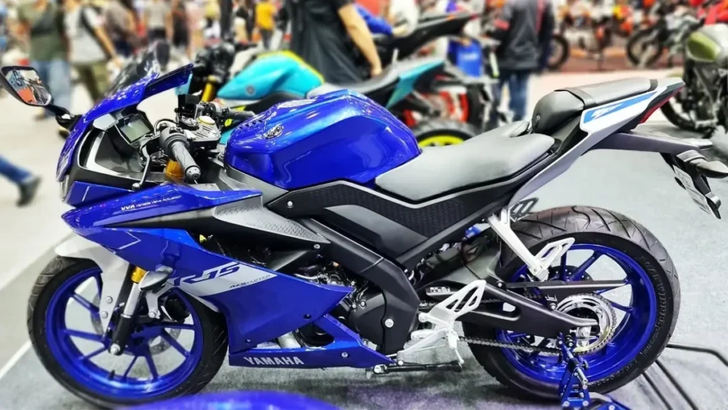 Yamaha R15 V4