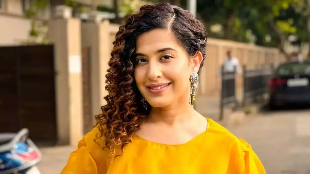 YouTuber Curly Tales Success Story