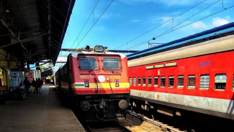 नरकटियागंज-बगहा सेक्शन से 3 विशेष ट्रेनें चलेंगी, होली पर घर वापस आ रहे यात्री