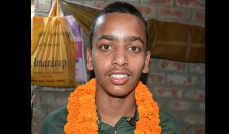 Bihar 10th topper Shivankar Kumar