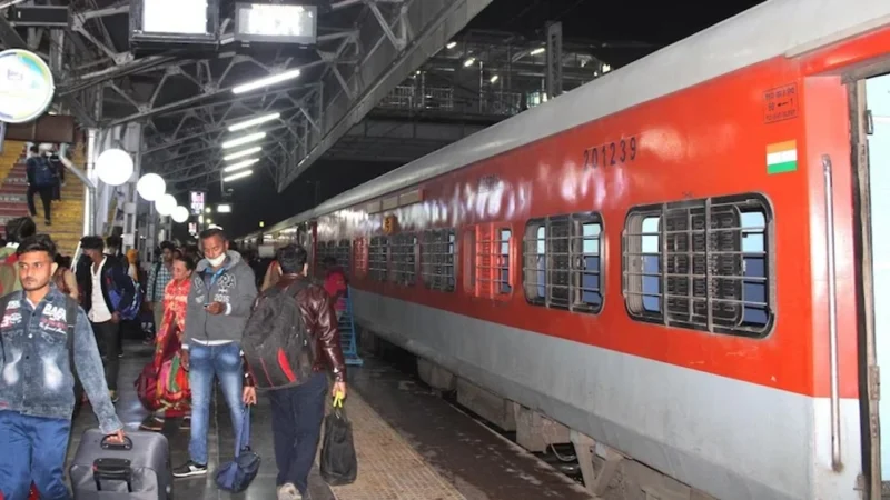 Indian Railways will operate clones of Sampoorna Kranti Express and Mahabodhi Express as summer special trains