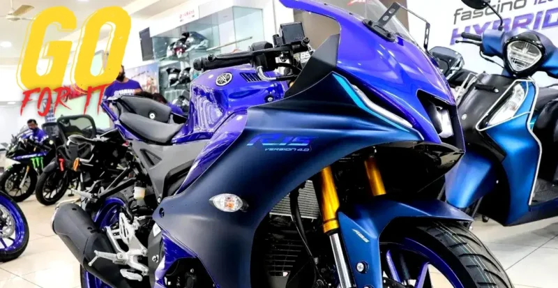 Yamaha R15 V4
